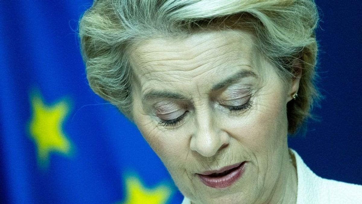 Román EP-képviselő ment neki Ursula von der Leyennek a Pfizer botrány miatt