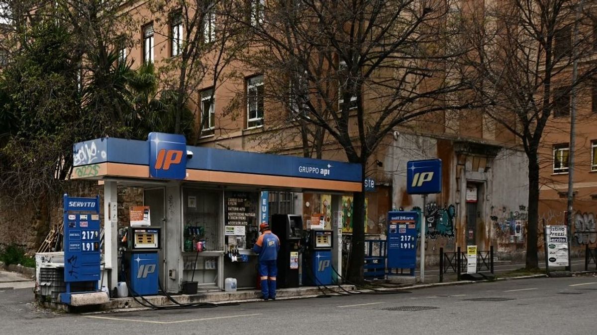 Szicíliában ötnapos tüntetésbe kezdtek a fuvarozók + videó