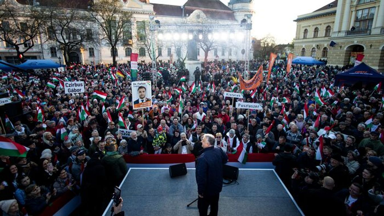 Prime Minister Viktor Orban on his nationwide tour (Photo: MTI/Prime Minister’s Communications Office/Fischer Zoltan)