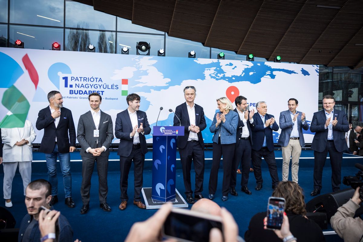 Az I. Patrióta Nagygyűlésen felsorakoztak a külföldi szövetségesek Orbán Viktor mögött