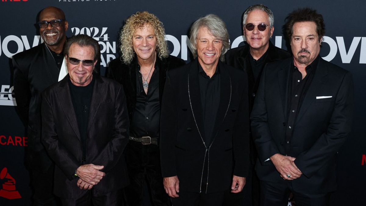 Kilépés vagy félreértés? Új felvétel válaszol a Bon Jovi-pletykákra – az énekes hangja miatt aggódnak + videó