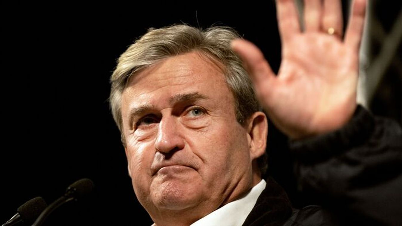 Istvan Kapitany, the Tisza Party’s head of economic development and energy, at a forum in Kistarcsa held as part of the party’s nationwide tour. (Photo: Istvan Mirko, MW)