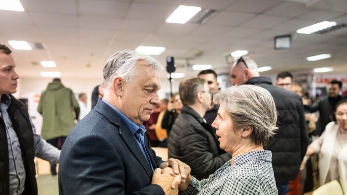 Orbán Viktor országjárás 
kampány
