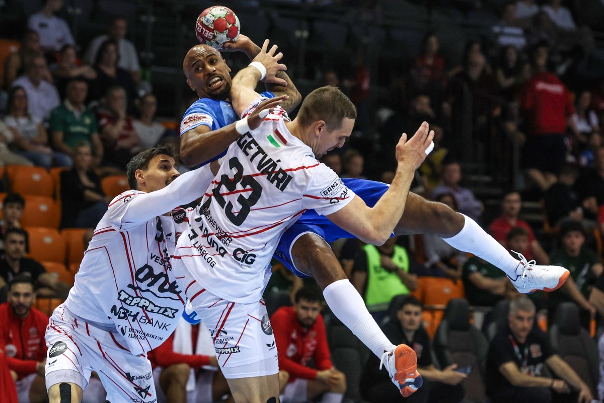 Abban bízhatott a Tatabánya, hogy sokat kivett a Veszprémből a Szeged elleni elődöntő. Fotó: Mirkó István