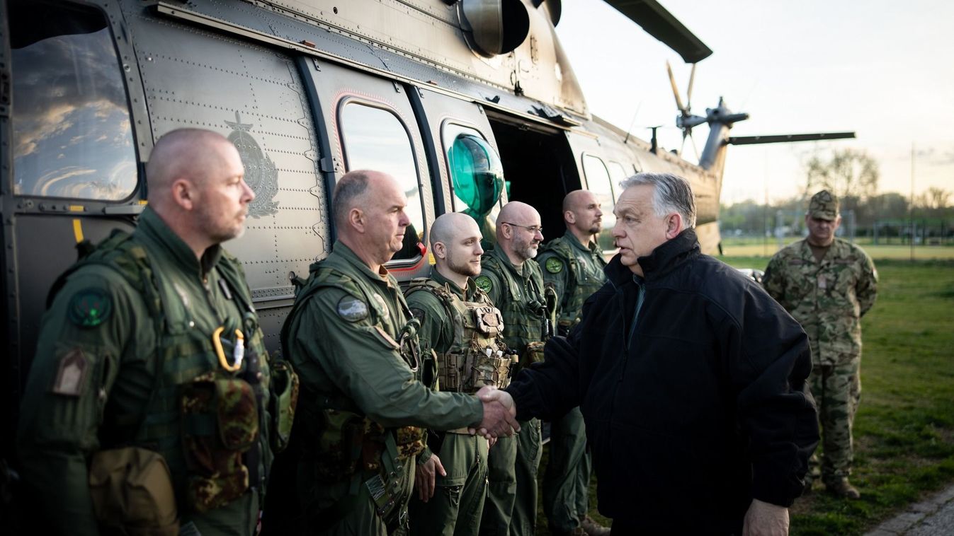 Orbán Viktor a szerb-magyar határnál