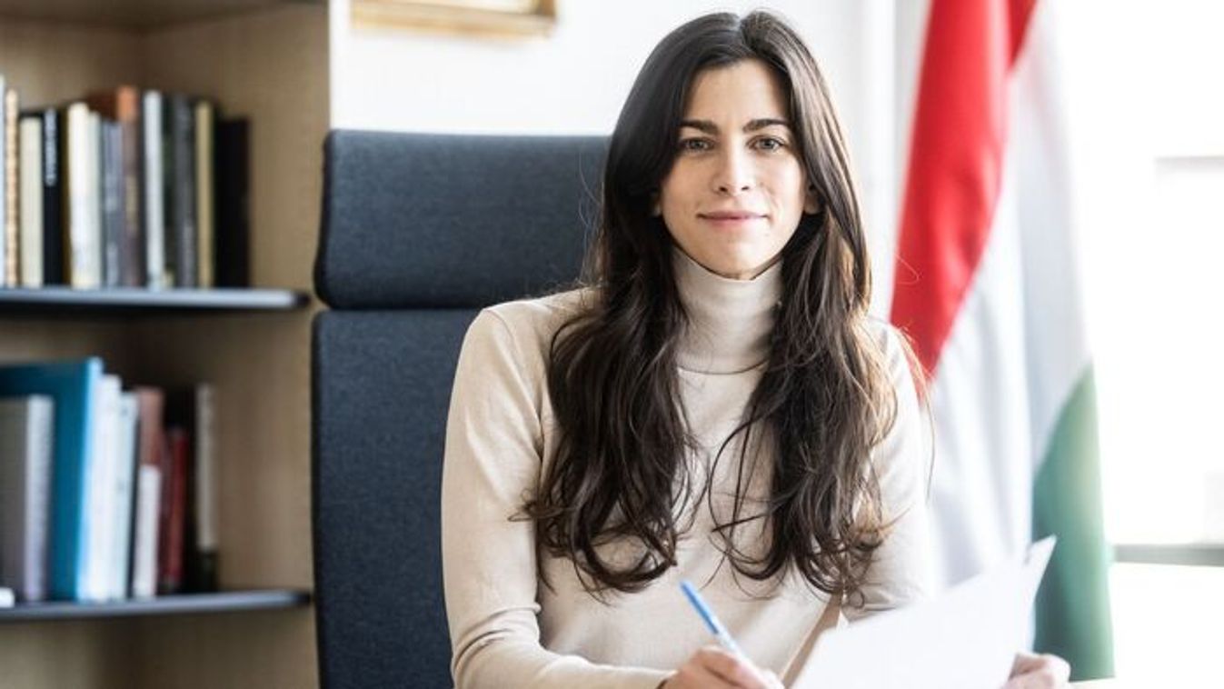 Alexandra Szentkiralyi, Fidesz's group leader in the capital (Source: Facebook)