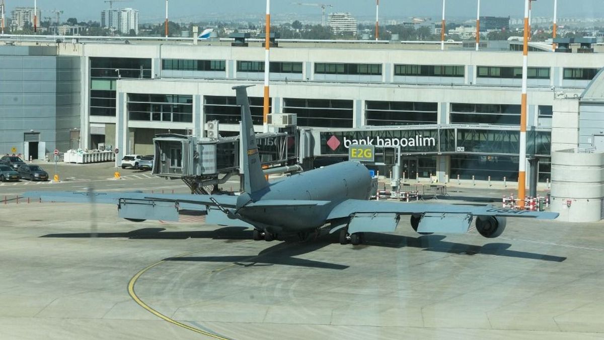Füstölgő csomag miatt ürítették ki Izrael fő repülőterét + videó