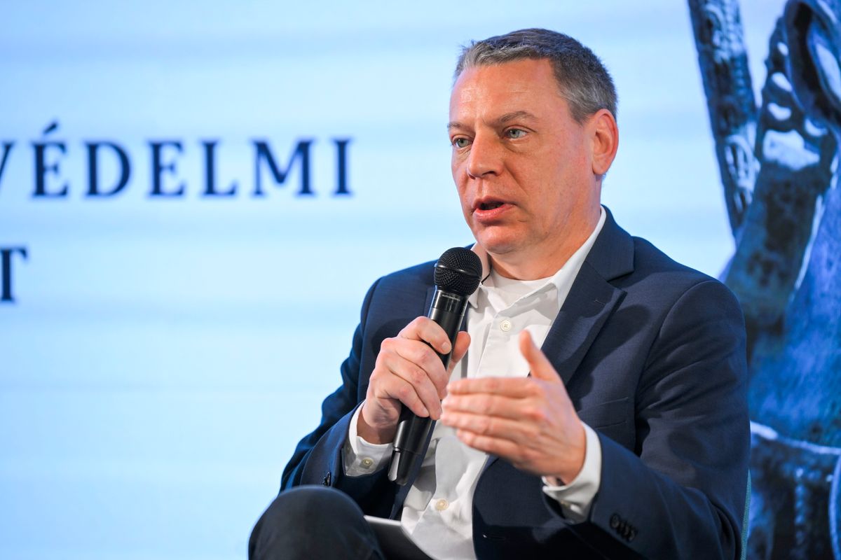 Budapest, 2026. március 16.
Boros Bánk Levente, a Nézőpont Intézet politikai elemzési igazgatója a Szuverenitásvédelmi Kutatóintézet A tét: Magyarország szuverenitása című konferenciájának panelbeszélgetésén Budapesten, a Márai Sándor Művelődési Házban 2026. március 16-án.
MTI/Purger Tamás