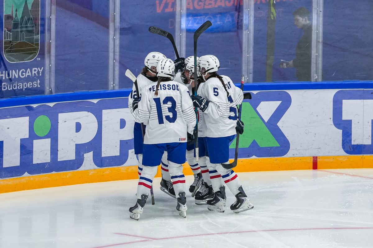 A franciák öröme a magyar válogatott szomorúságát jelentette, nem juthatnak vissza az elitbe a mieink
