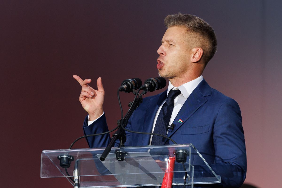 20241023 Budapest
'56-os megemlékezés tüntetés
1956 Október 23-i megemlékezést tartottak Budapesten.
A Tisza Párt szimpatizánsai a Bem József térről vonultak a Széna térre. 

Fotó: Hatlaczki Balázs HB
Pesti Srácok PS 

A képen: Magyar Péter a Tisza Párt elnöke beszél