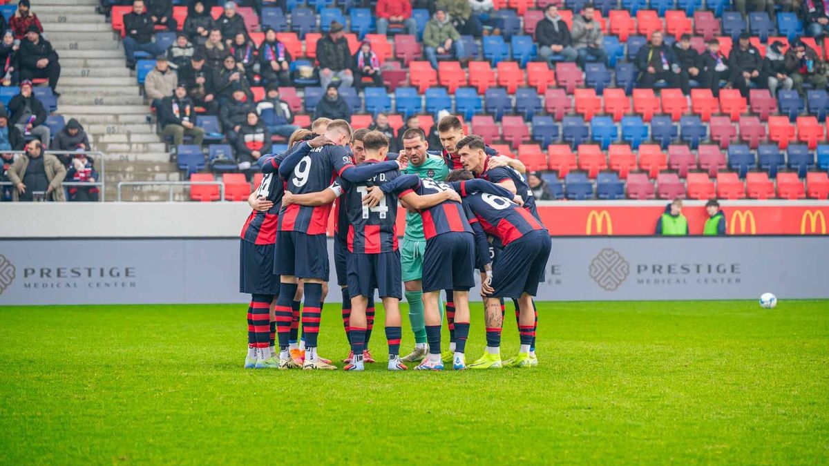 A Nyíregyháza játékosai koncentráltan kezdték a meccset a Paks ellen