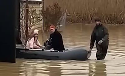 Dagesztánban, Mahacskalában, a dél-kaukázusi oroszországi köztársaság székvárosában és további kilenc településen rendkívüli állapotot hirdettek ki