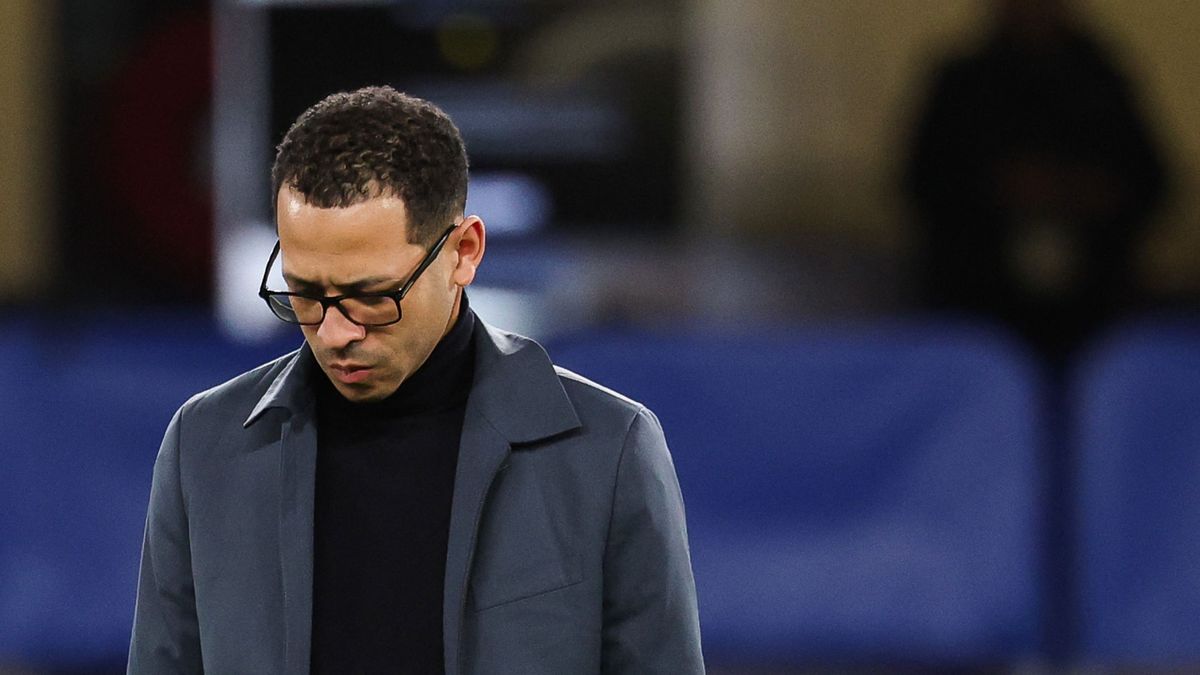 Sokba került az évszázados pofon, kirúgta edzőjét a Premier League-sztárcsapat