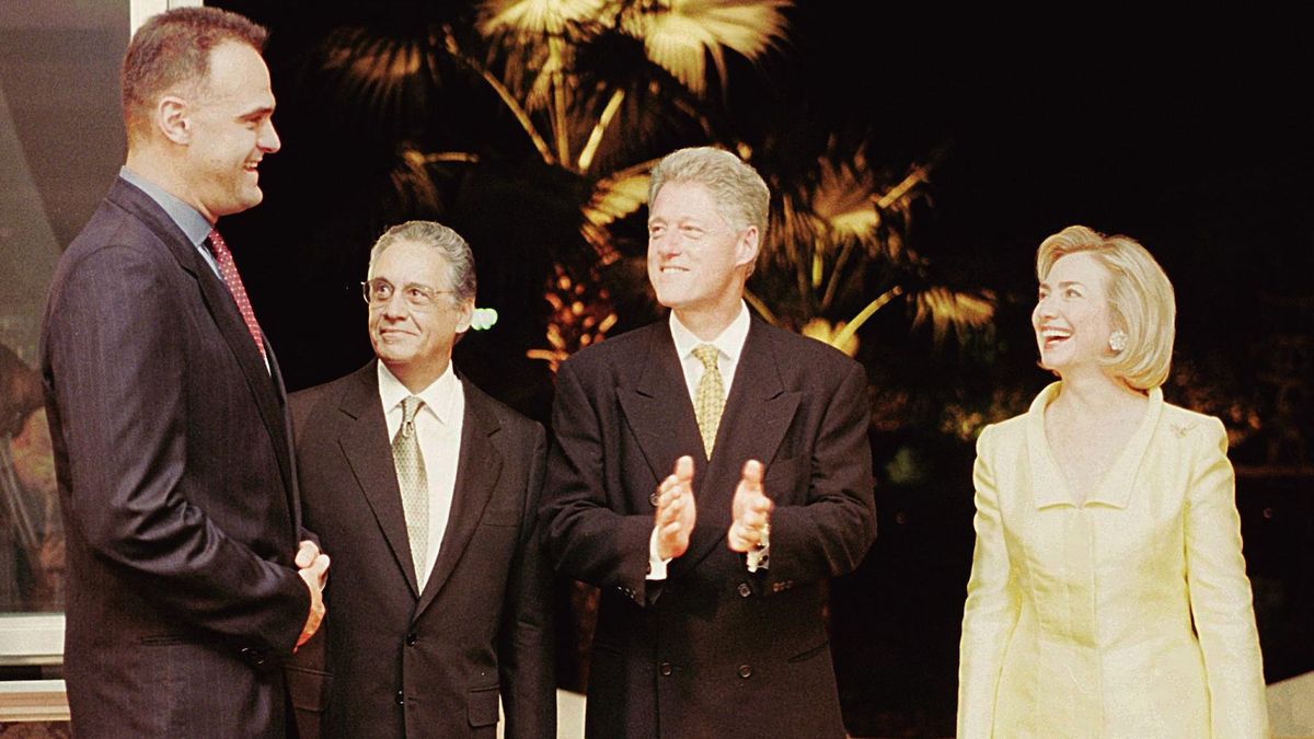 Oscar Schmidtet az amerikai elnök Bill Clinton és Hillary Clinton is vendégül látta a Fehér Házban