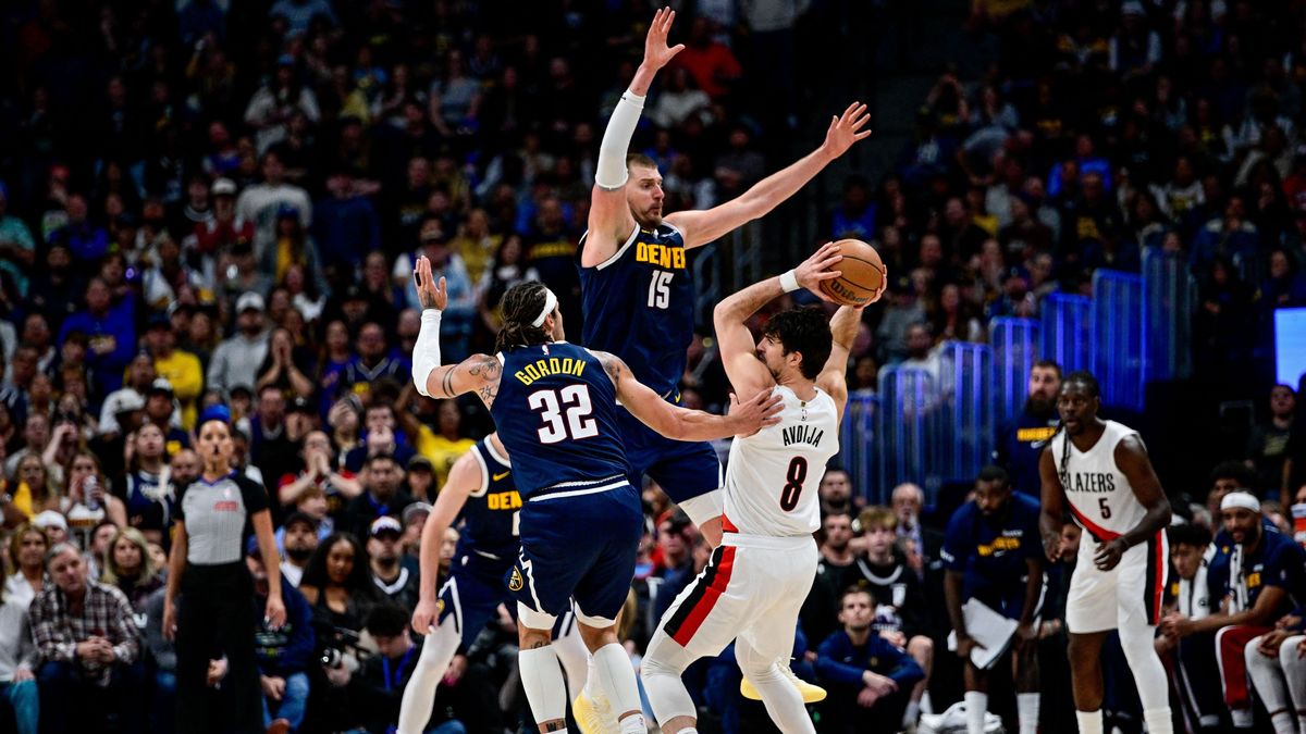 Nikola Jokics a védekezésből is kivette a részét