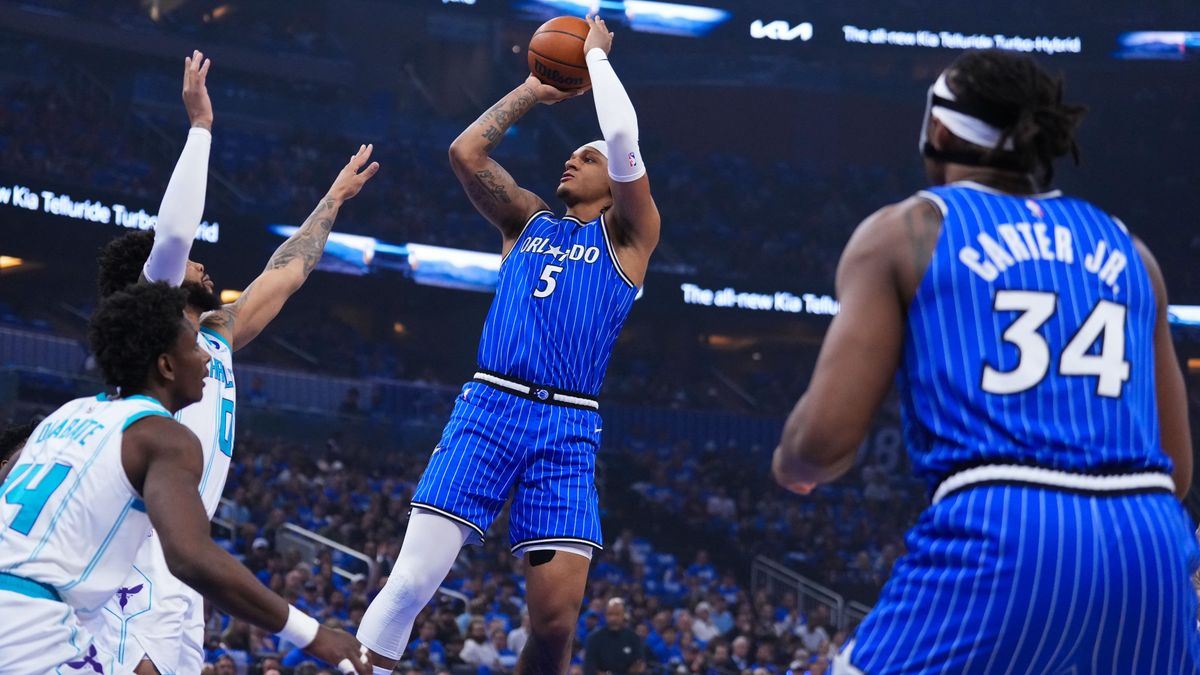 Paolo Banchero és az Orlando Magic gyorsan eldöntötte az NBA-rájátszásért folytatott csatát a Charlotte Hornets elleni play-in meccsen
