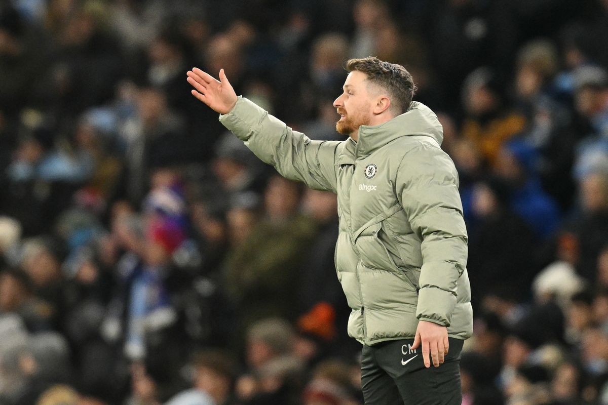 Az idény hátralévő részében Calum McFarlane irányítja a Chelsea-t