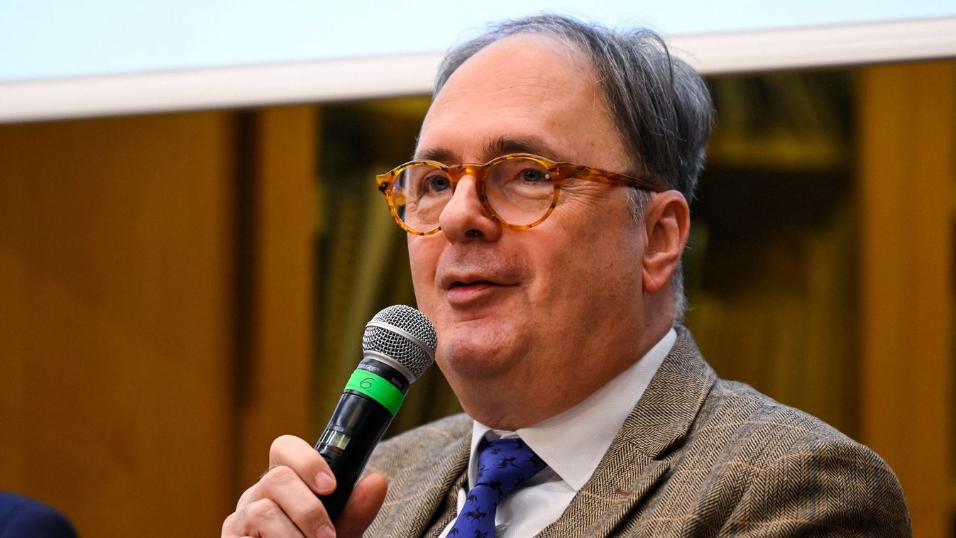 Káel Csaba a magyar mozgóképipar fejlesztéséért felelős kormánybiztos megbízatása a miniszterelnök megbízatásával egyidőben szűnik meg. Forrás: MTI/Purger Tamás