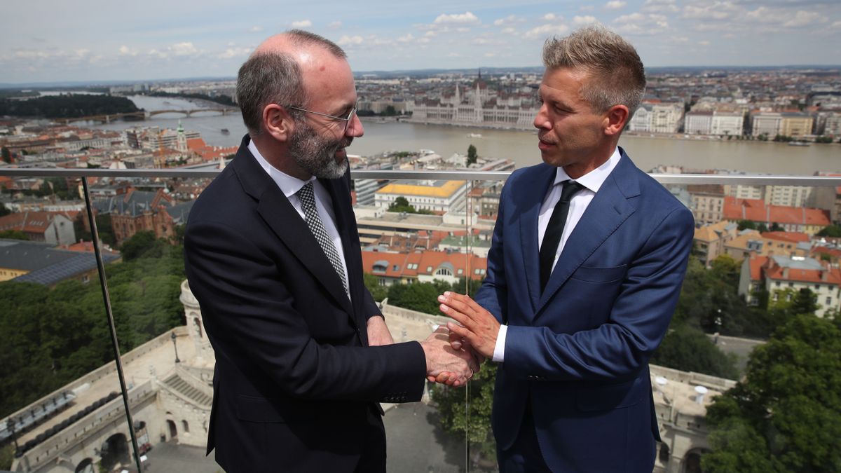 A többség kockázatos választásnak tartja Magyar Pétert, mert túl Brüsszel- és ukránbarát