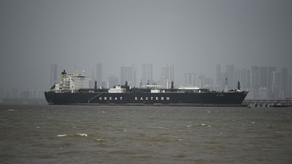 Egy indiai tankerhajó a Hormuzi-szorosban