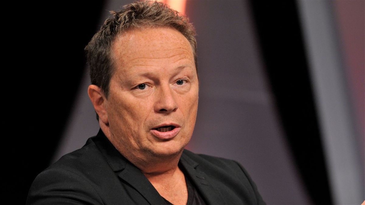 Geszti Péter is mozgolódik, a Tisza Párt kormányzásával újra pozícióba kerülhet