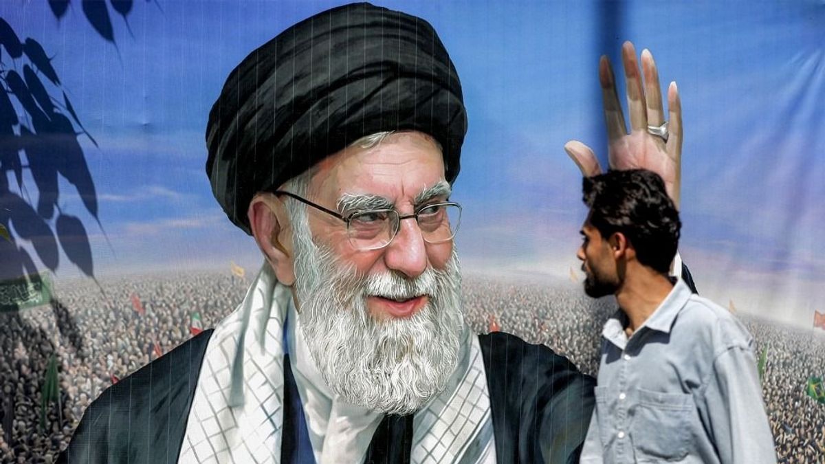 Irán jobban fél annál, minthogy eltemesse Ali Hameneit