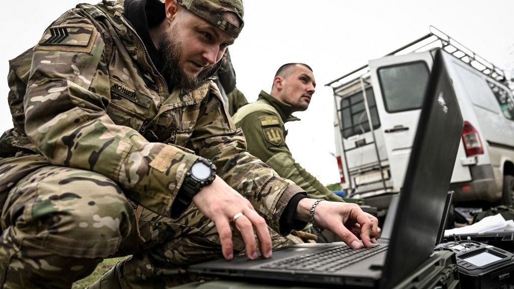 Ukrajna egyre több feladatot bíz robotokra és drónokra