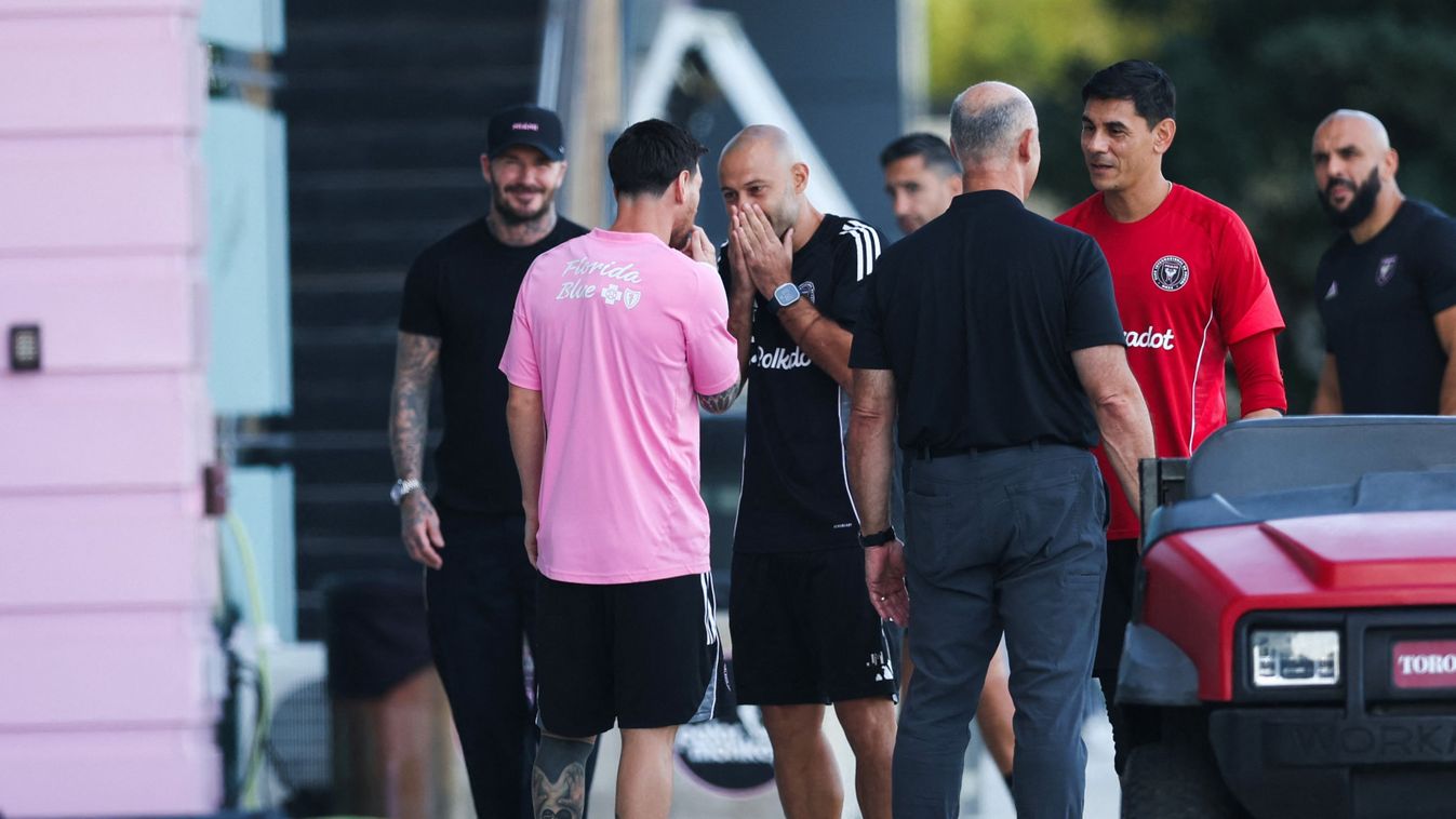 Javier Mascherano
FORT LAUDERDALE, FLORIDA - DECEMBER 05: Lionel Messi #10 of Inter Miami CF and head coach Javier Mascherano of Inter Miami CF speak prior to a training session ahead of Audi 2025 MLS Cup Final at Florida Blue Training Center on December