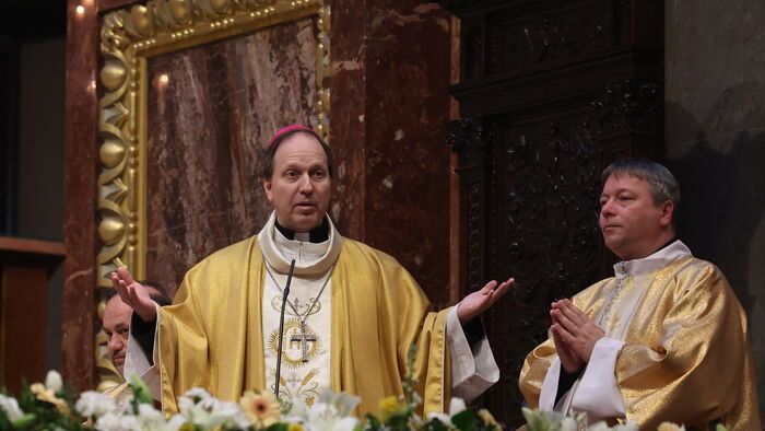 Húsvétvasárnapi ünnepi szentmise