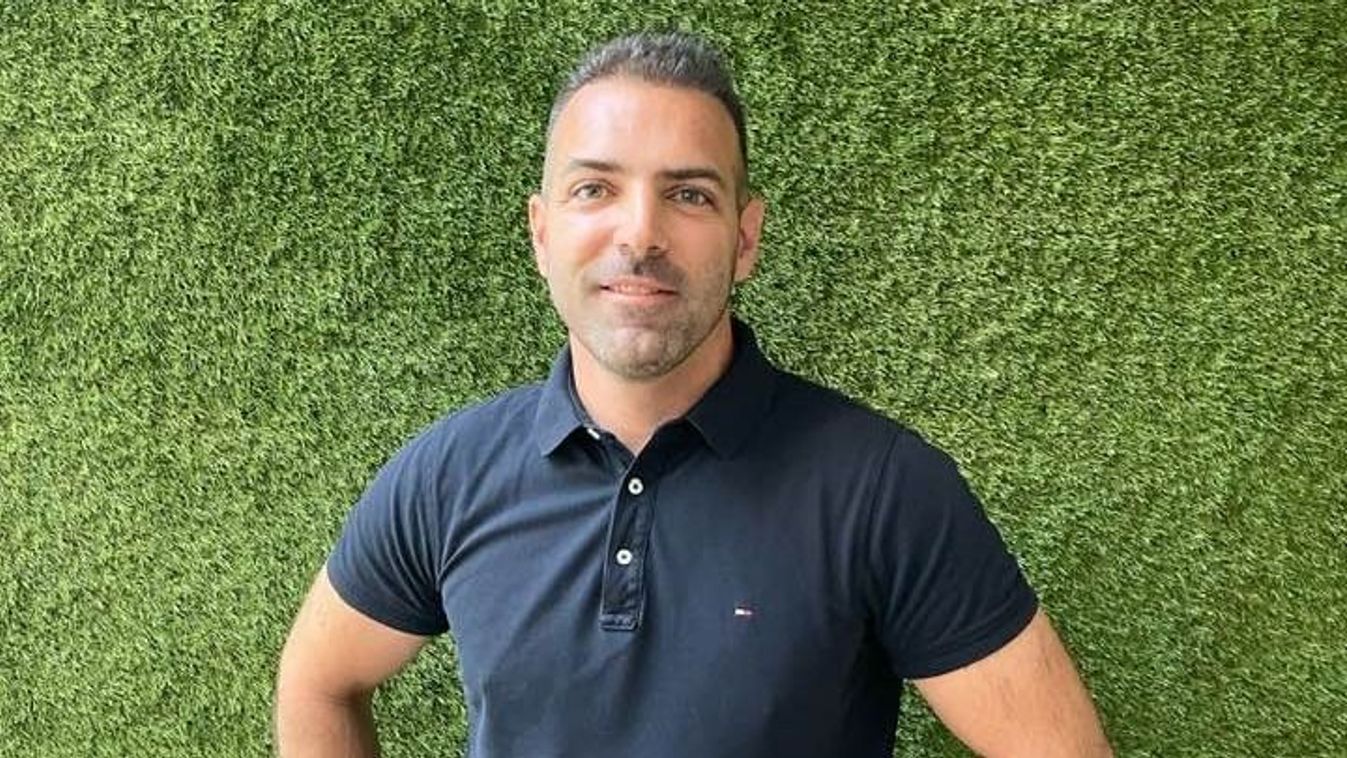 Borítókép: Tárkányi Zsolt (Forrás: Facebook)