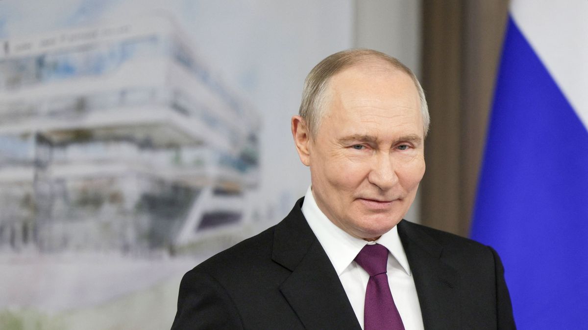 Putyin: Visszafordíthatatlanul átalakul a világrend