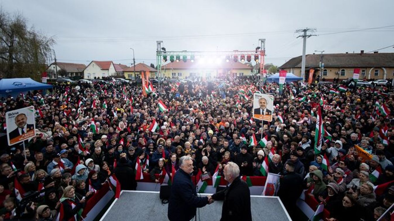 PM Viktor Orban on his nationwide tour (Photo: Prime Minister’s Communications Department / Zoltan Fischer)