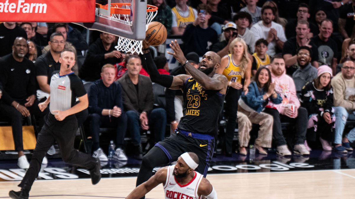 LeBron James újra átírta az esélyeket, ismét meglepetést okozott a Lakers