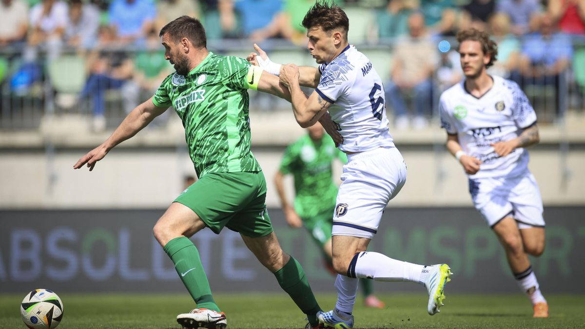 Böde Dániel főszereplő lett, lefejelés, piros lap a Paks–Puskás Akadémia meccsen + videó