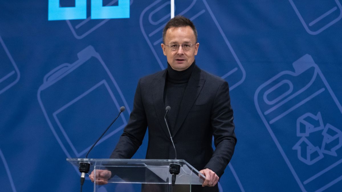Szijjártó Péter: A kormány egyik legfontosabb feladata, hogy a jövőben is küzdjön az olcsó energiáért