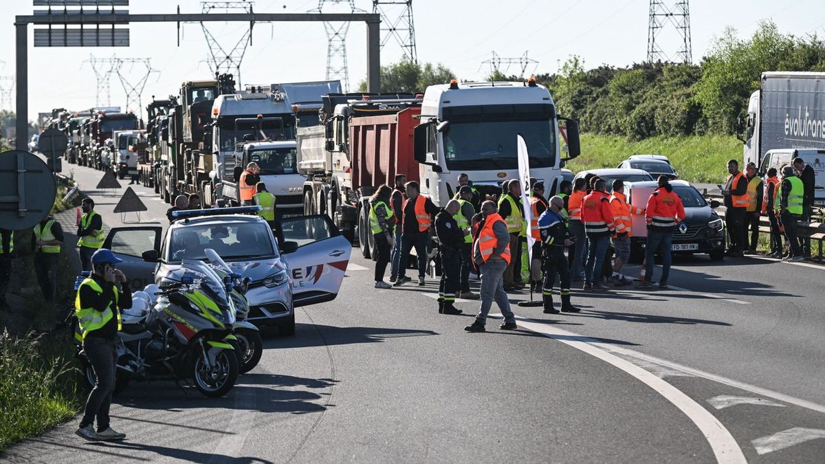 Franciaországban és Írországban tüntetések kezdődtek
