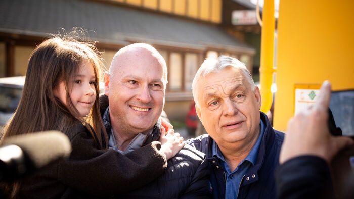 Orbán Viktor országjárás 
kampány