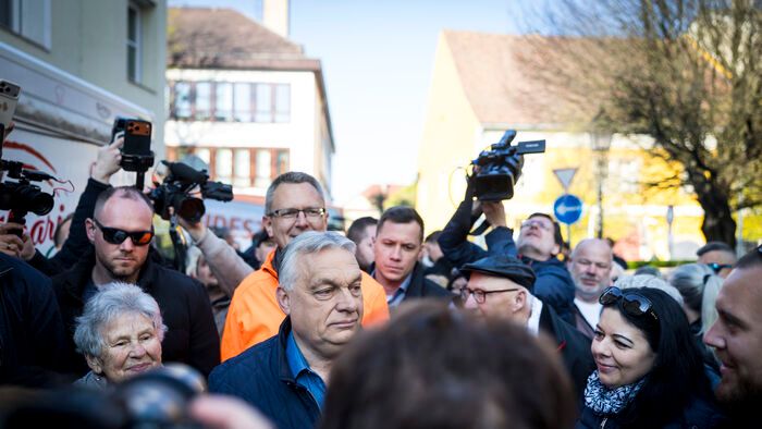 Orbán Viktor országjárás 
kampány