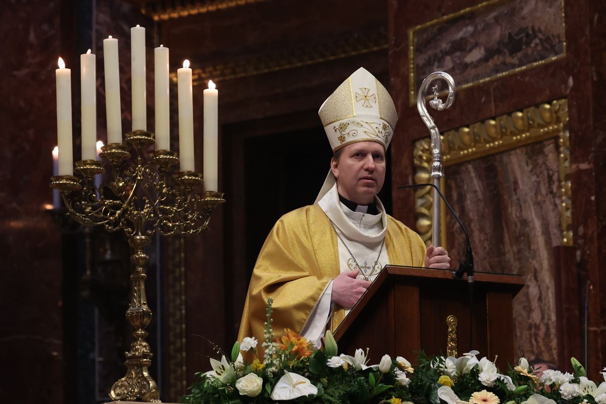 Húsvétvasárnapi ünnepi szentmise