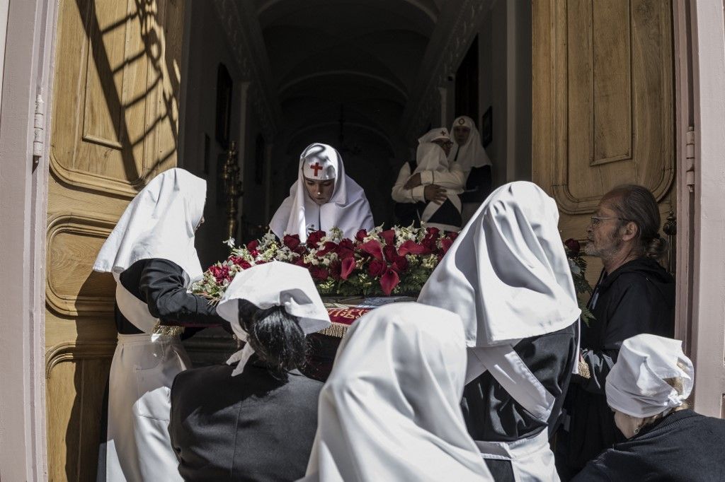 Börtönnel néznek szembe az apácák, ha nem engedelmeskednek a genderideológiának