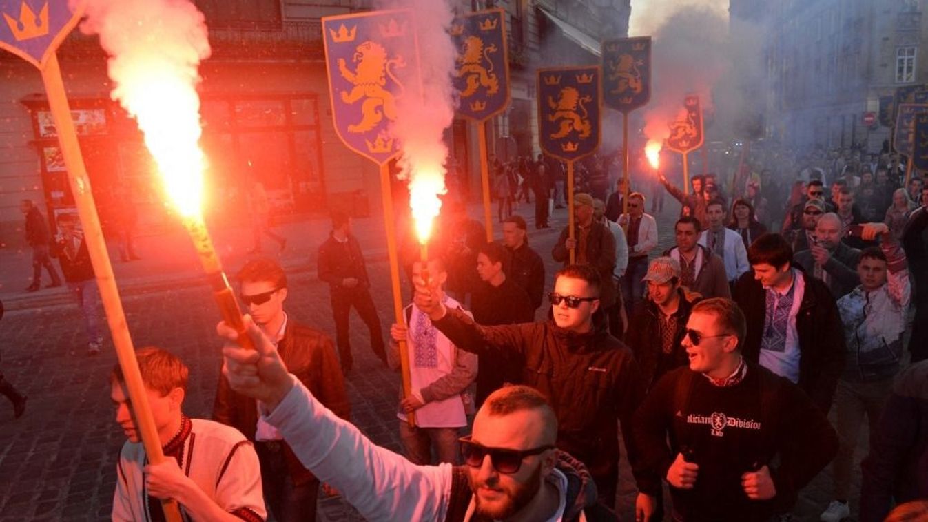 Lengyel jogvédők: A neonácizmus jelensége aggasztó Ukrajnában