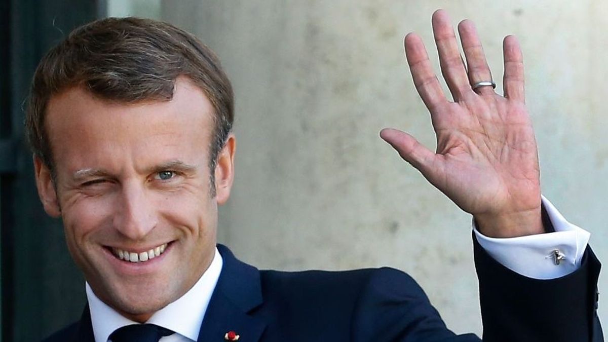 Macron saját embereit helyezi pozícióba a választások előtt