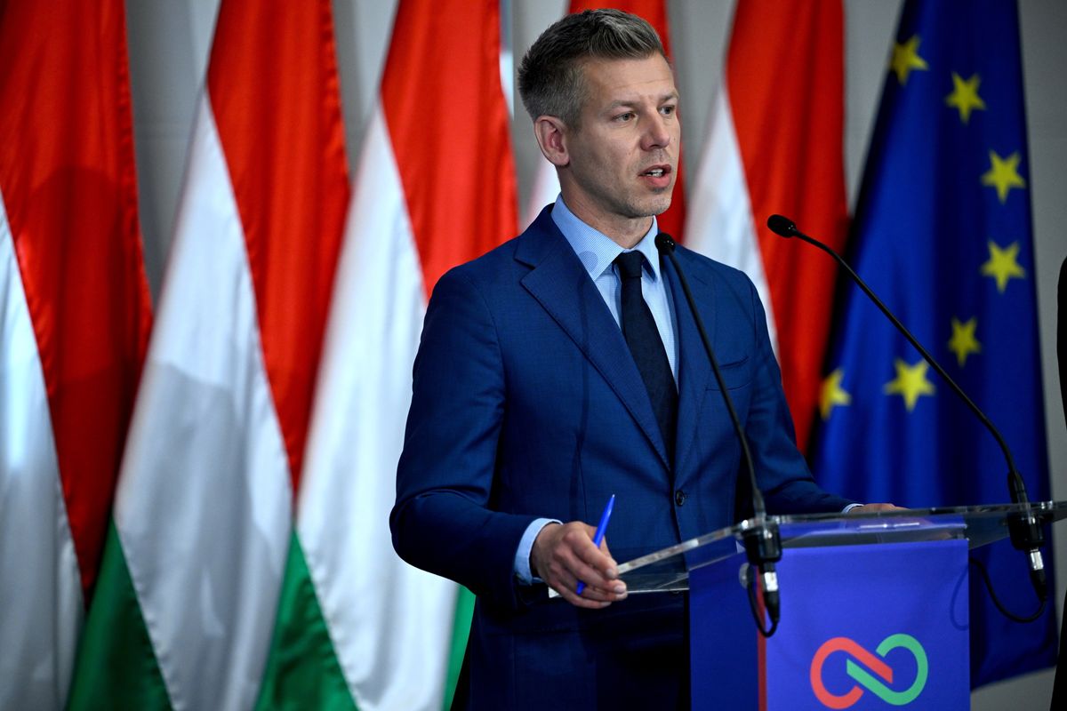 Fico szlovákiai látogatásra invitálta Magyar Pétert