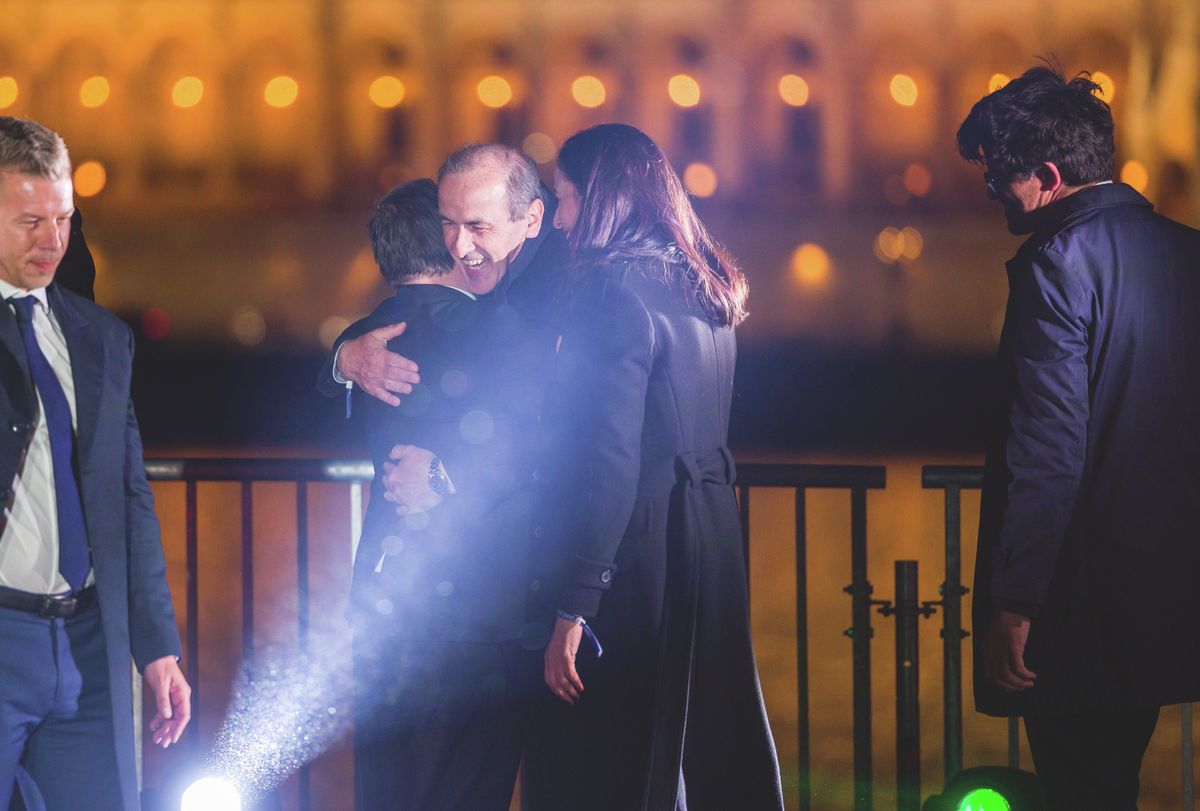 20260412 Budapest
Országgyűlési Választás 2026
Tisza Párt eredményváró a Batthyány téren.
Tisztelet és Szabadság Párt
Kétharmados Tisza győzelem ünneplés

Fotó: Németh András Péter NAP
MW

A képen: Magyar Péter a Tisza Párt elnöke
Gajdos László a Tisza Párt országgyűlési képviselőjelöltje 
Dr. Hegedűs Zsolt a Tisza Párt egészségügyi szakpolitikusa 
Dr. Orbán Anita a Tisza Párt külügyi vezetője 
Velkey György László a Tisza Párt országgyűlési képviselőjelöltje