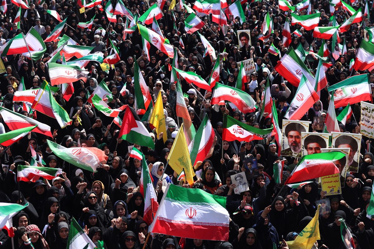 Irán fenntartja a jogot a Hormuzi-szoros teljes ellenőrzésére 