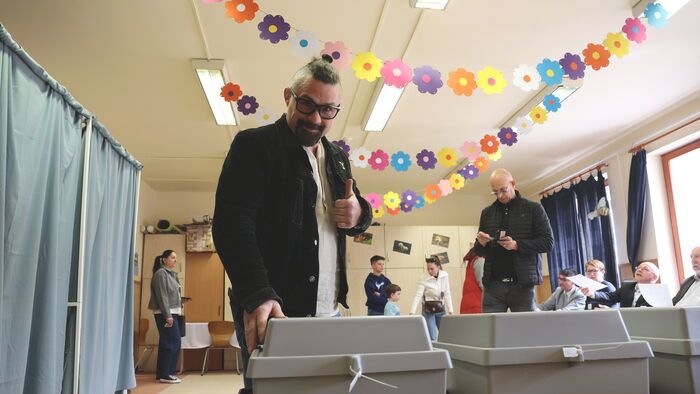 szavazás, választás 
Bárdosi