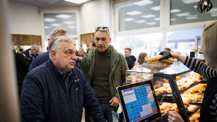 Orbán Viktor országjárás 
kampány