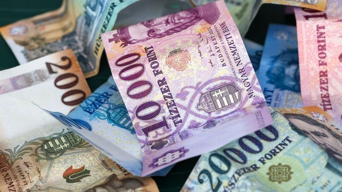 Megnyírbálhatja a Tisza Párt a lakosság megtakarításainak egy részét