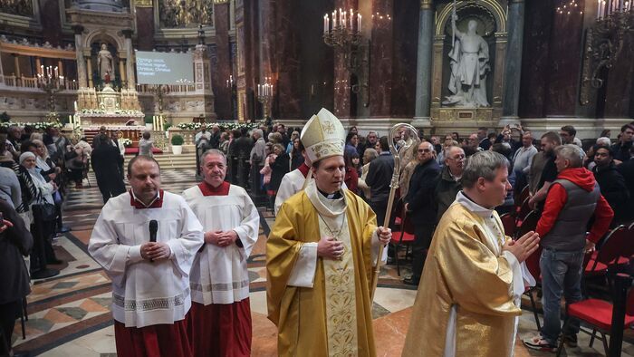 Húsvétvasárnapi ünnepi szentmise