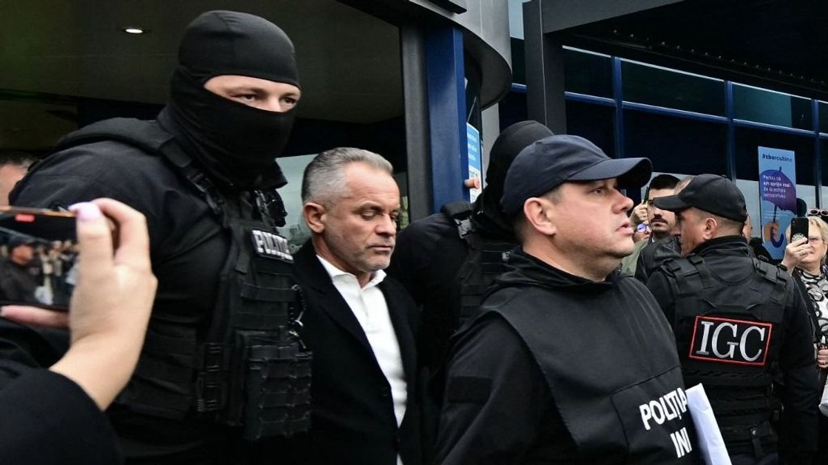 Sikerült elkapni az „évszázad lopásával” vádolt milliárdost, el is ítélték, de szerinte ez a politika miatt van